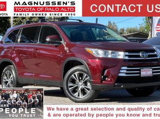 Used 2019 Toyota Highlander LE video 1