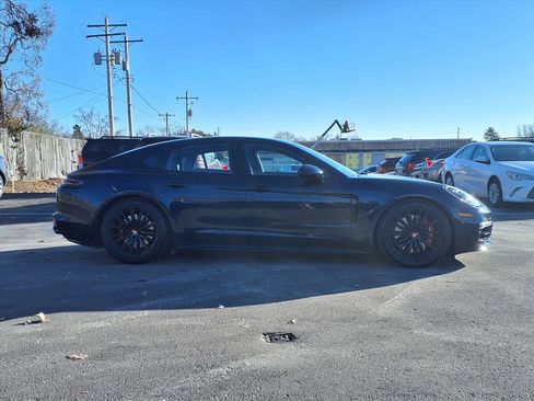 Used 2019 Porsche Panamera GTS image 4