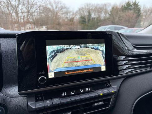 Used 2025 Toyota Camry LE image 23