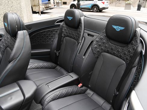 Used 2020 Bentley Continental GT image 10