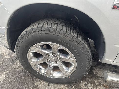 Used 2017 RAM 1500 Laramie AWD/4WD image 24