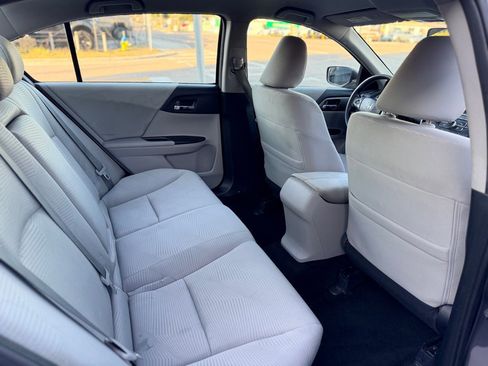 Used 2015 Honda Accord LX image 16