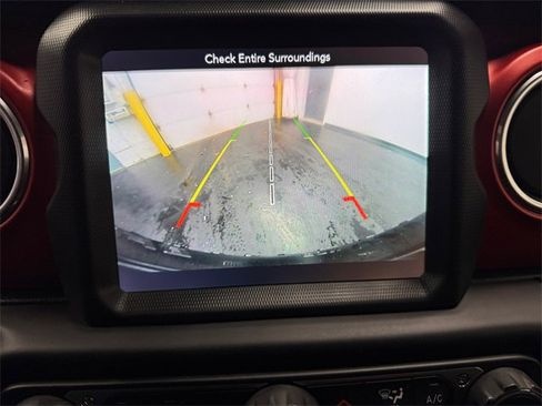 Used 2018 Jeep Wrangler Unlimited Rubicon image 17