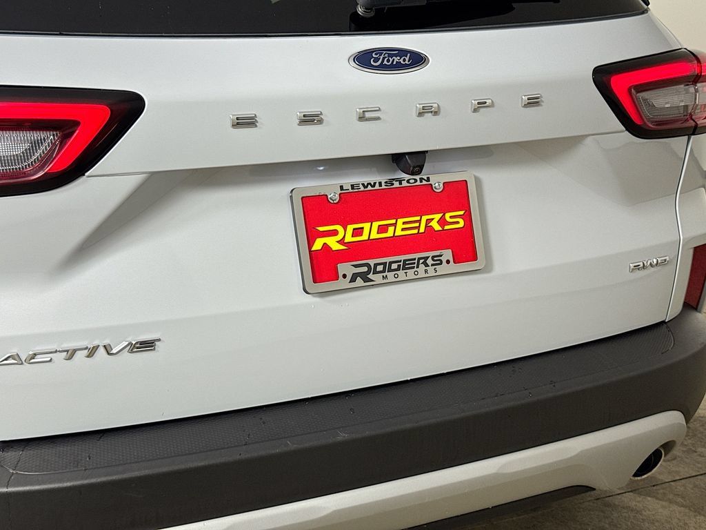 Used 2025 Ford Escape Active AWD/4WD image 27