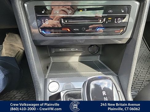 Used 2023 Volkswagen Tiguan SE R-Line FWD image 8