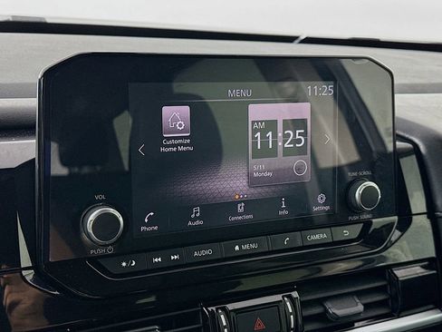 Used 2022 Nissan Pathfinder S FWD image 19