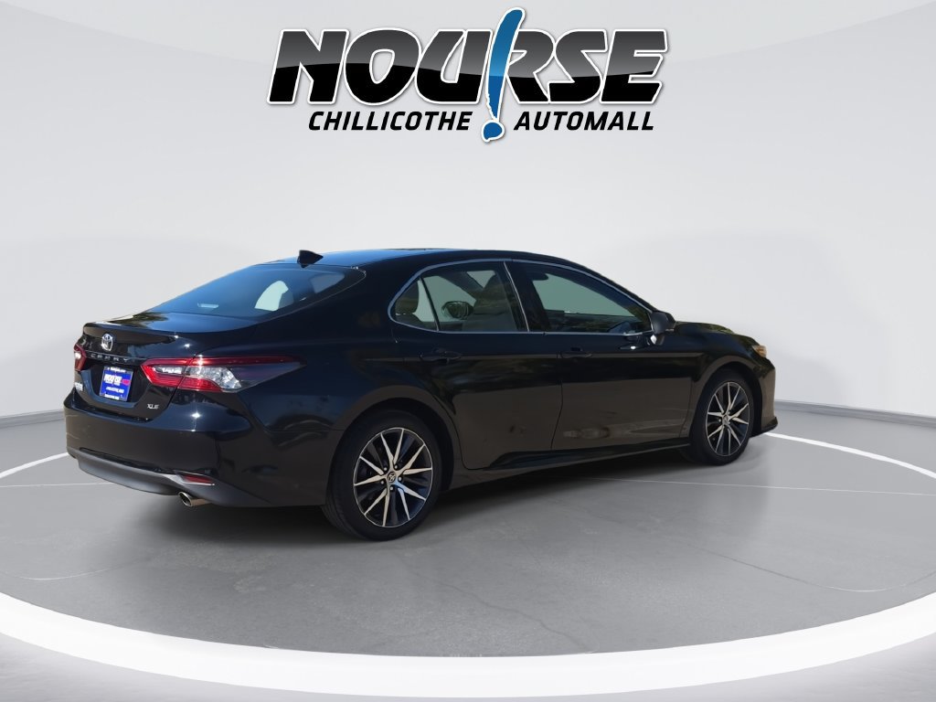 Used 2022 Toyota Camry XLE FWD image 8