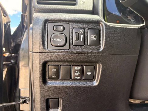 Used 2020 Toyota 4Runner SR5 Premium w/ Moonroof Package AWD/4WD image 28
