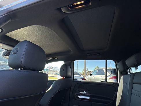 New 2026 Mercedes-Benz GLB 250 image 13