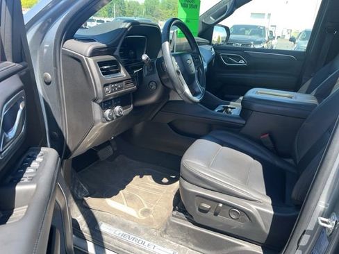 Used 2023 Chevrolet Tahoe LT w/ LT Signature Plus Package AWD/4WD image 9