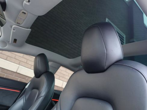 Used 2018 Tesla Model 3 Long Range RWD image 15