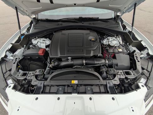 New 2026 Jaguar F-PACE R-Dynamic S image 32