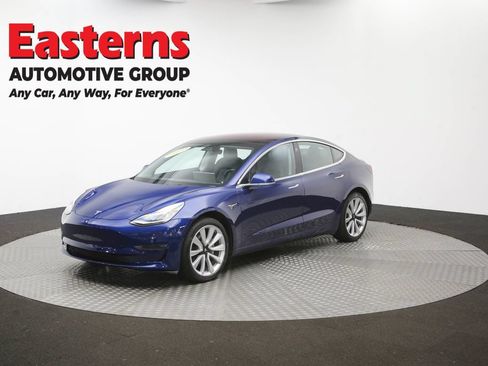Used 2018 Tesla Model 3 Long Range RWD image 51