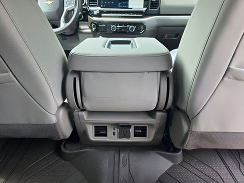 New 2026 Chevrolet Silverado 2500 LT AWD/4WD image 8
