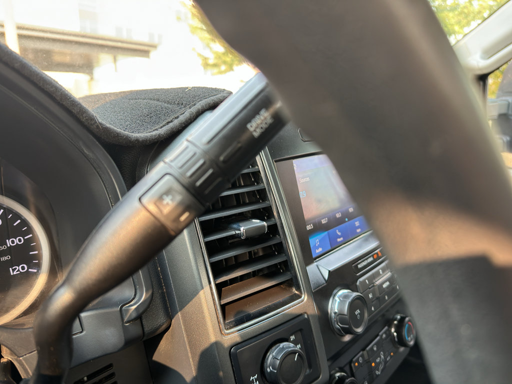 Used 2022 Ford F250 XLT w/ Camper Package AWD/4WD image 25