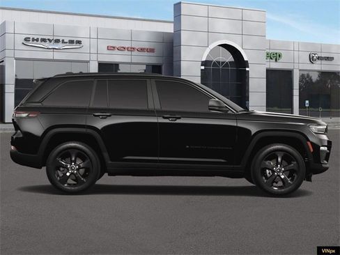 New 2025 Jeep Grand Cherokee Limited image 9