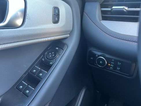 New 2026 Ford Explorer Active w/ Active Comfort Package image 40