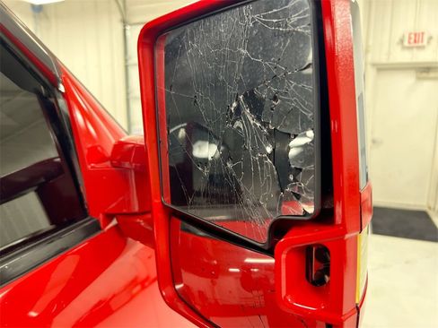 Used 2006 GMC Sierra 3500 SLT w/ Heavy-Duty Power Package image 33