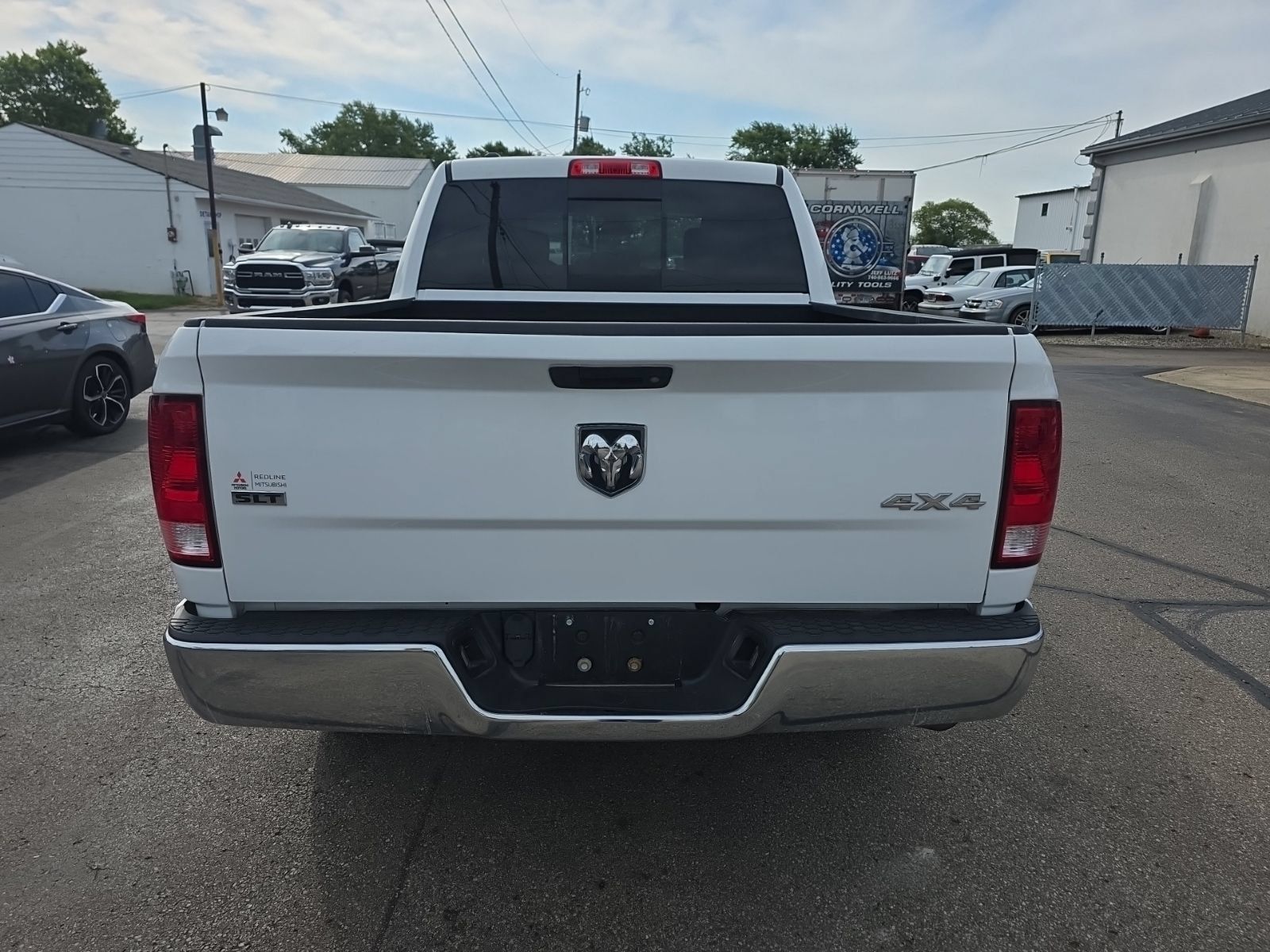 Used 2018 RAM 1500 Classic SLT AWD/4WD image 4
