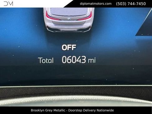 Used 2025 BMW i7 xDrive60 AWD/4WD image 38