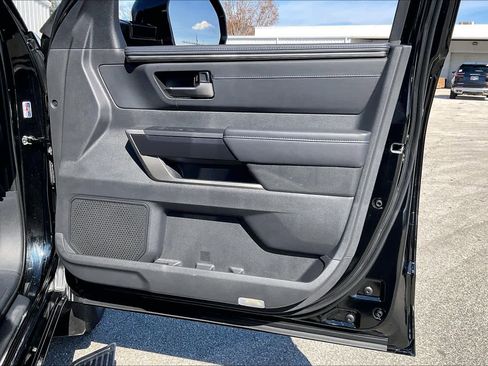 Used 2026 Toyota Tundra Platinum AWD/4WD image 42