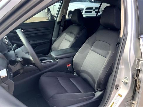 Used 2020 Nissan Altima 2.5 S image 8