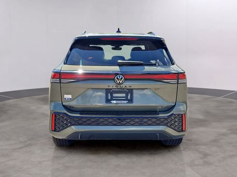 Used 2026 Volkswagen Tiguan SE R-Line AWD/4WD image 5
