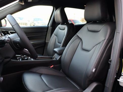 New 2026 Jeep Compass Limited image 10