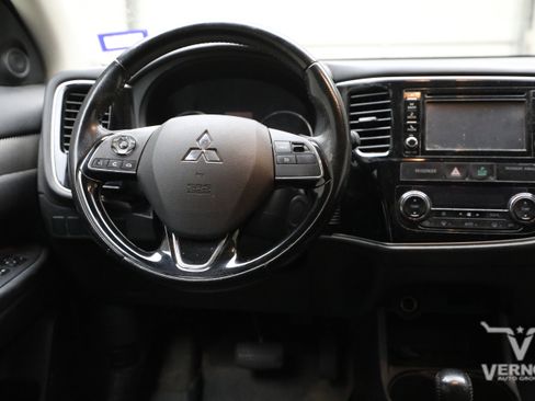 Used 2016 Mitsubishi Outlander SE FWD image 8