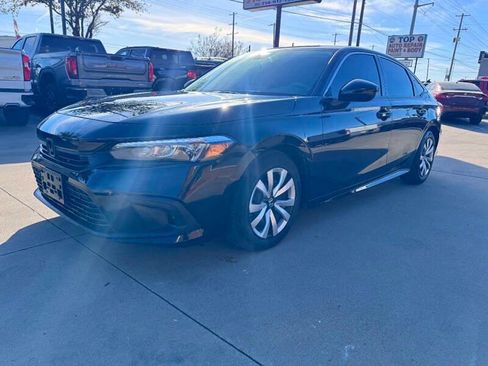 Used 2024 Honda Civic LX image 3