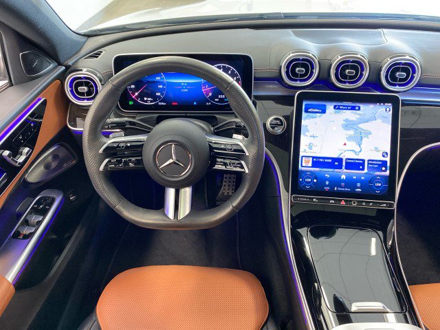 Used 2025 Mercedes-Benz C 300 4MATIC Sedan image 12