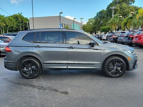 Used 2024 Volkswagen Tiguan SE R-Line FWD image 6