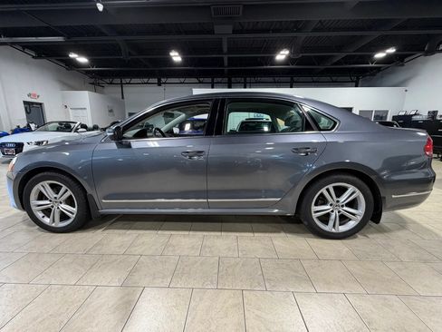 Used 2015 Volkswagen Passat TDI SE FWD image 21