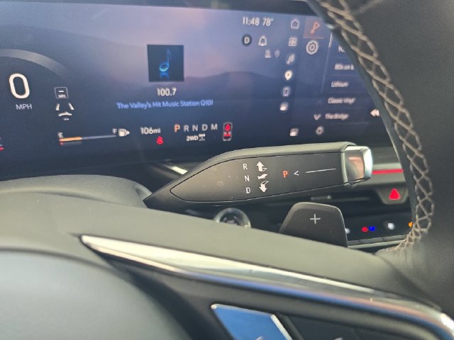 Certified 2025 Buick Envision Preferred AWD/4WD image 23