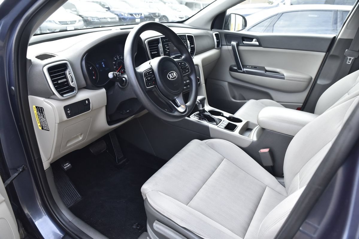 Used 2017 Kia Sportage LX AWD/4WD image 10