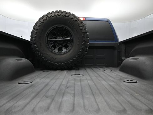 Used 2023 RAM 2500 Laramie w/ Night Edition AWD/4WD image 7