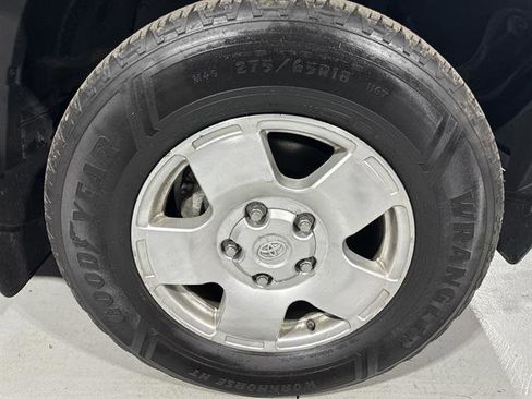 Used 2017 Toyota Tundra SR5 image 32