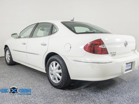 Used 2006 Buick LaCrosse CXL w/ Chrome Appearance Package FWD image 5