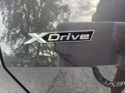Used 2025 BMW X3 xDrive30i w/ M Sport Package AWD/4WD image 9