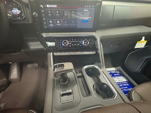 New 2026 GMC Sierra 1500 Denali AWD/4WD image 19