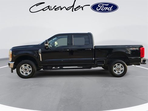 Used 2025 Ford F250 XLT image 8
