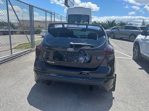 Used 2017 Ford Focus RS AWD/4WD image 8