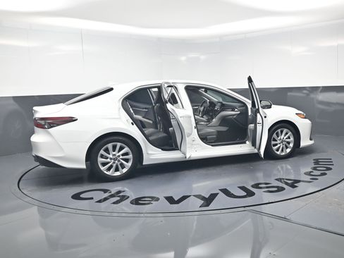Used 2023 Toyota Camry LE FWD image 26