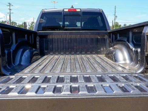 Used 2019 RAM 1500 Laramie AWD/4WD image 25