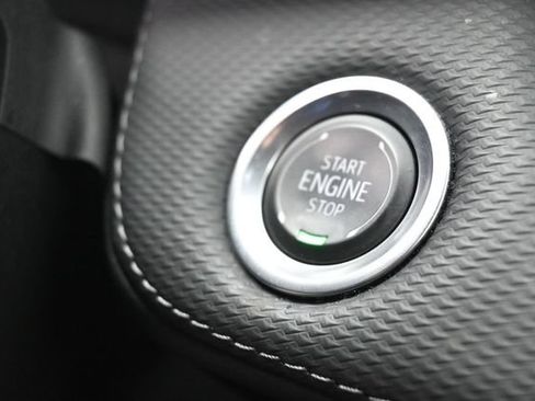 Used 2025 Chevrolet Equinox LT FWD image 22