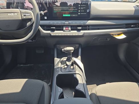 New 2026 Kia K4 FWD image 14
