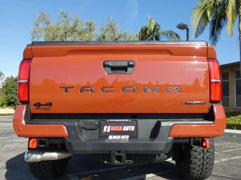 Used 2025 Toyota Tacoma TRD Off-Road w/ TRD Off Road Premium Package image 10