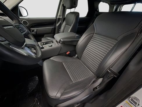 Used 2024 Land Rover Discovery S AWD/4WD image 11