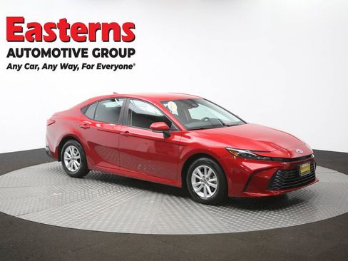 Used 2025 Toyota Camry SE FWD image 46