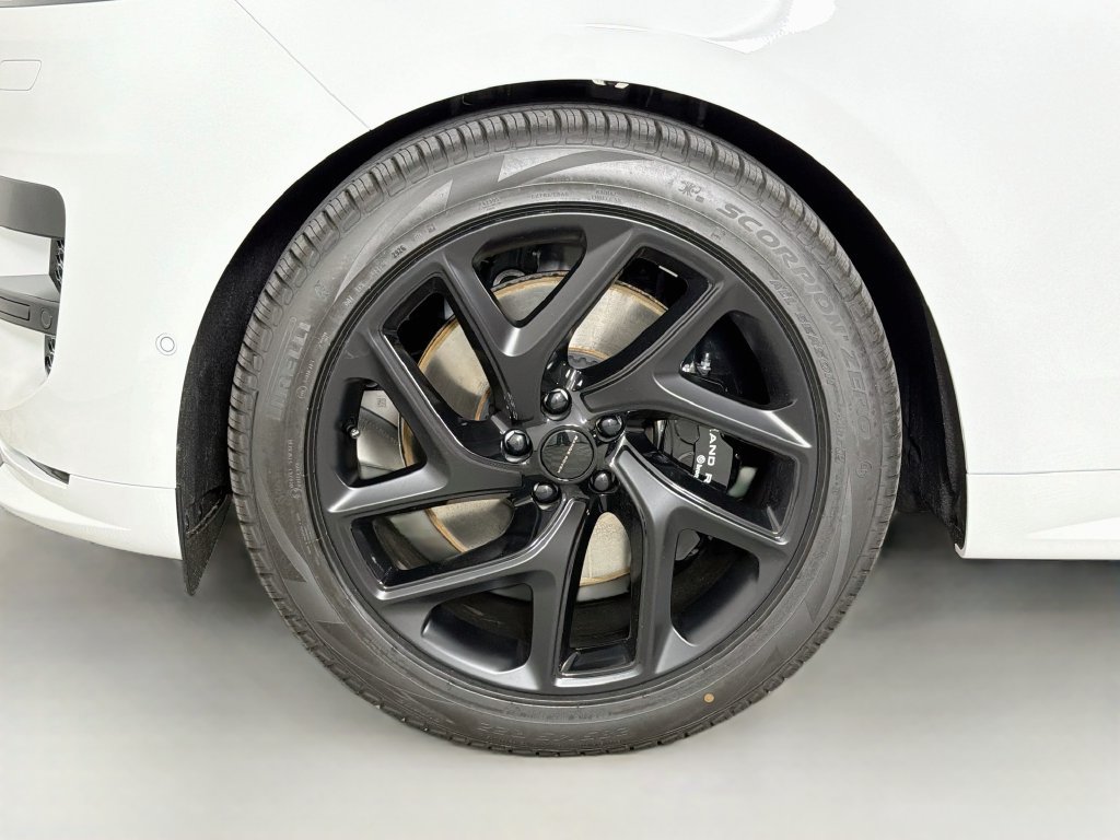 New 2027 Land Rover Range Rover Sport Battersea AWD/4WD image 33